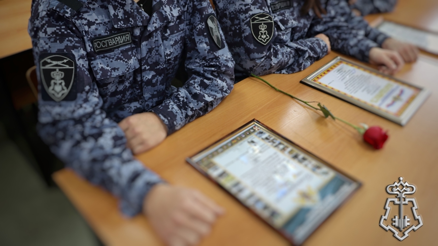 На Камчатке отметили профессиональный праздник сотрудники вневедомственной охраны Росгвардии