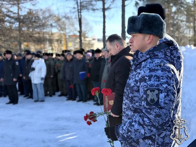 На Камчатке росгвардейцы почтили память воинов-интернационалистов