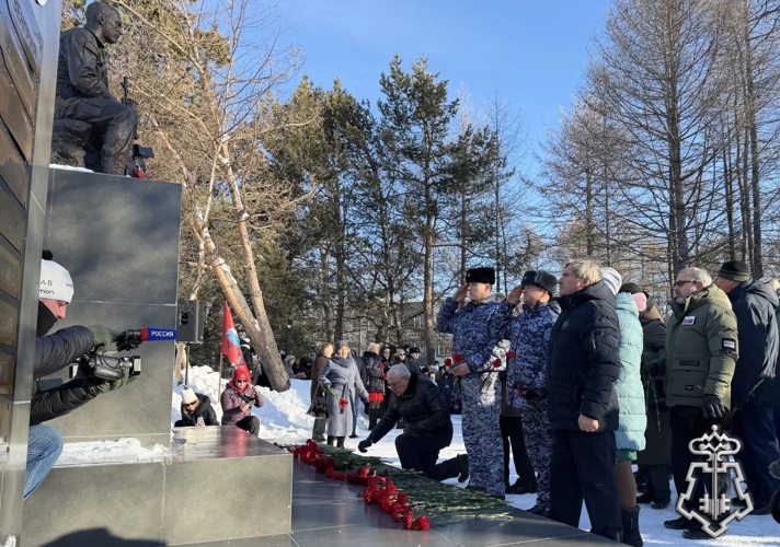 На Камчатке росгвардейцы почтили память воинов-интернационалистов
