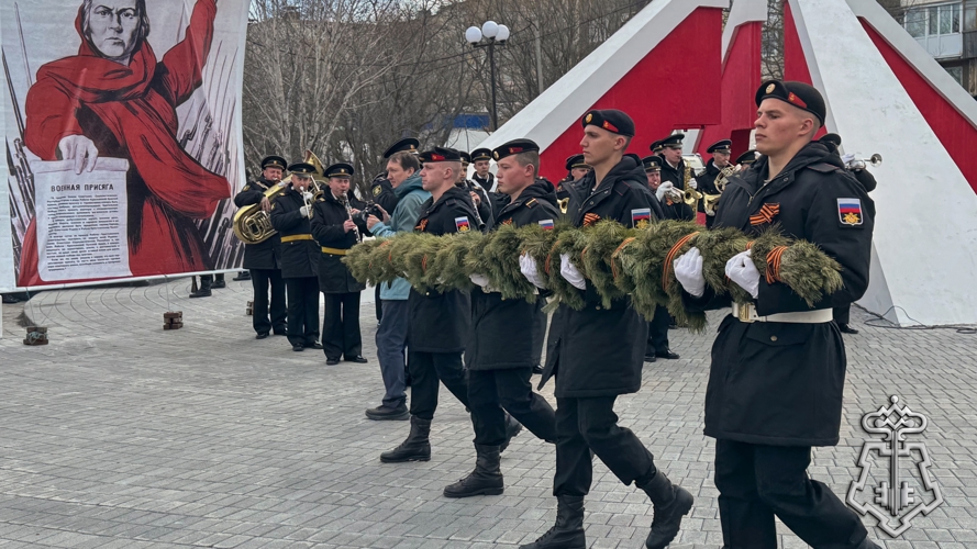 На Камчатке росгвардейцы почтили память героев Великой Отечественной войны