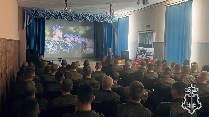 Камчатские росгвардейцы провели профориентационные встречи с военнослужащими срочной службы