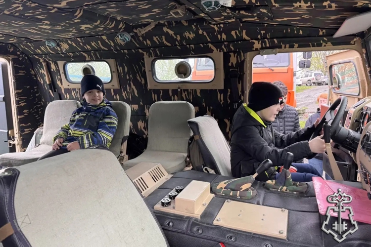 «Каникулы с Росгвардией» на Камчатке: праздник для воспитанников детского дома