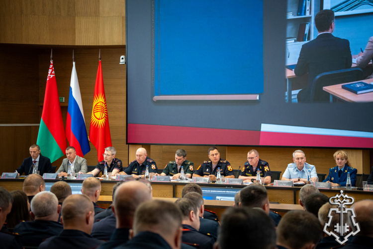Руководитель отдела вневедомственной охраны Росгвардии по Камчатскому краю принял участие во Всероссийском совещании-семинаре в Нижнем Новгороде