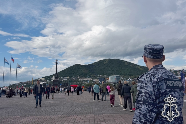 Росгвардия обеспечила безопасность на праздновании Дня города в Петропавловске-Камчатском